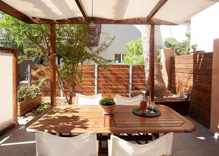 Euzoia Luxury Maisonette